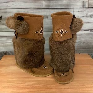 Tecumseh Mid-Calf MukLuks Boots Size 5/6 Suede, Rabbit Fur, Shearling, Gum Sole
